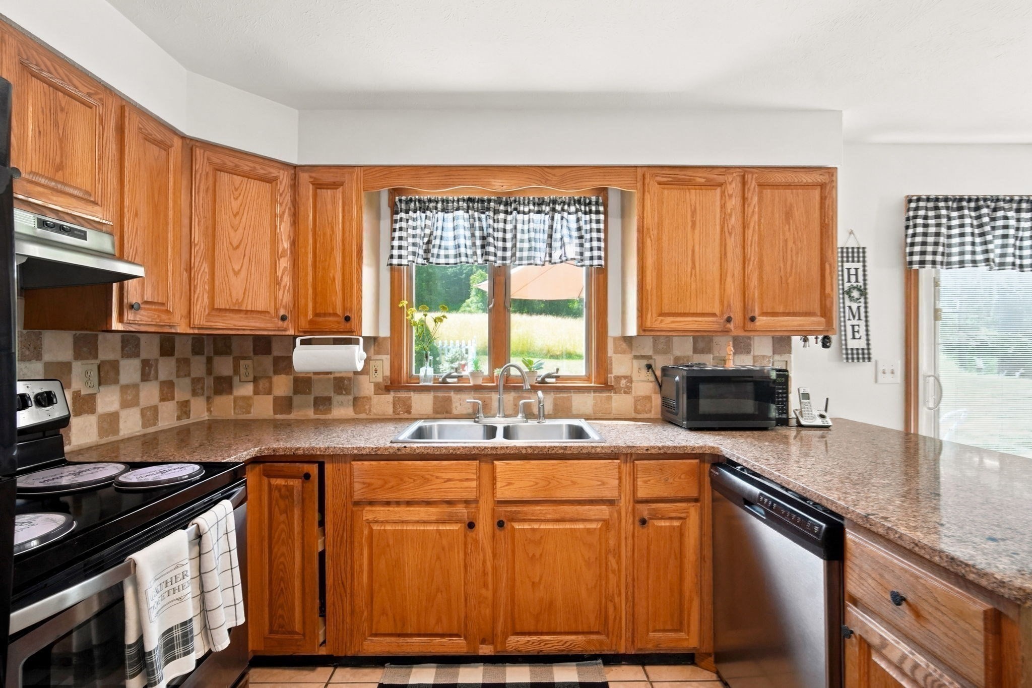 195 Brimfield Road Property Photo 13