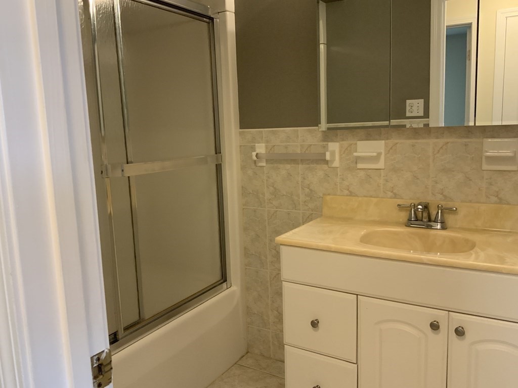 33 Richardson Street # 33 Property Photo 16