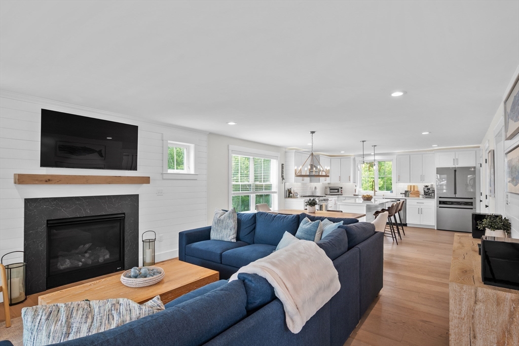 8 Colby Farm Ln # C Property Photo 6