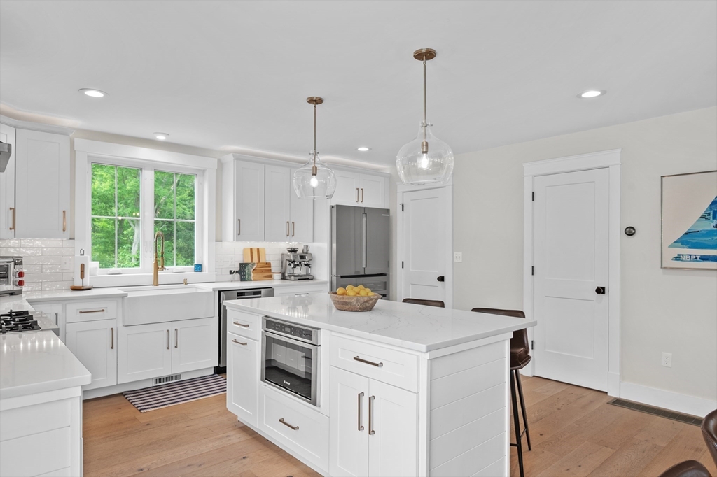 8 Colby Farm Ln # C Property Photo 12