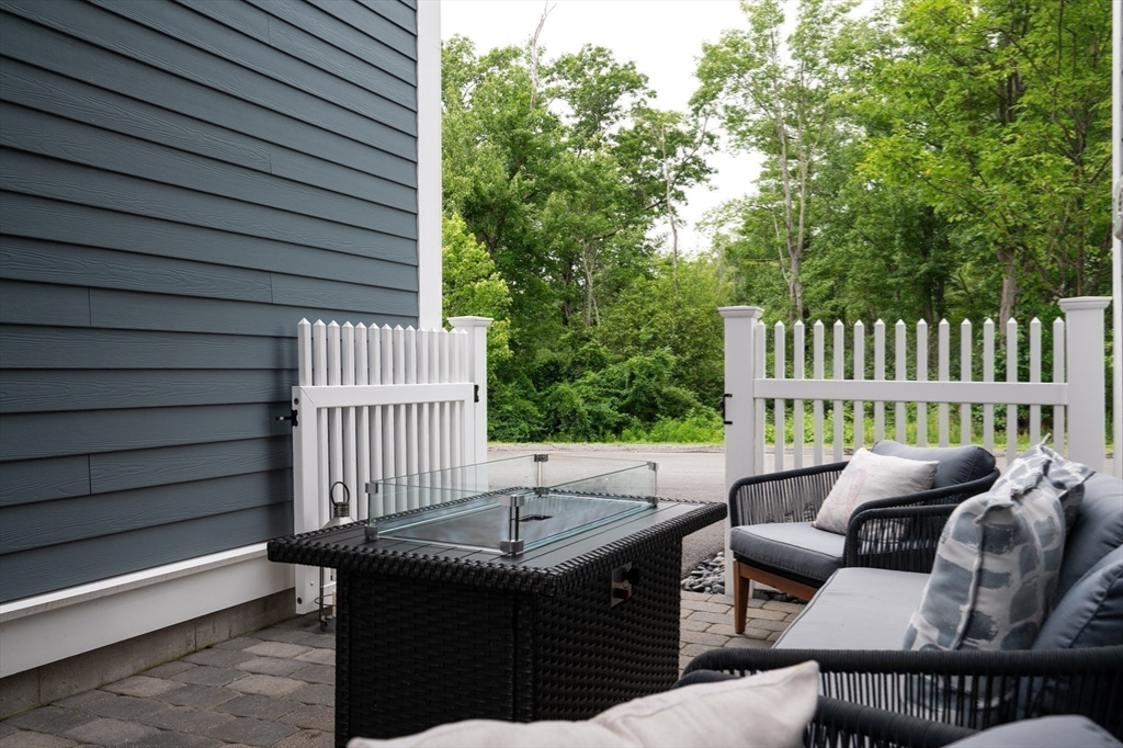 8 Colby Farm Ln # C Property Photo 30