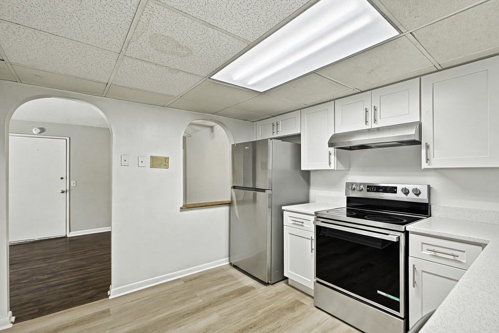59 School St # B18 Property Photo 4
