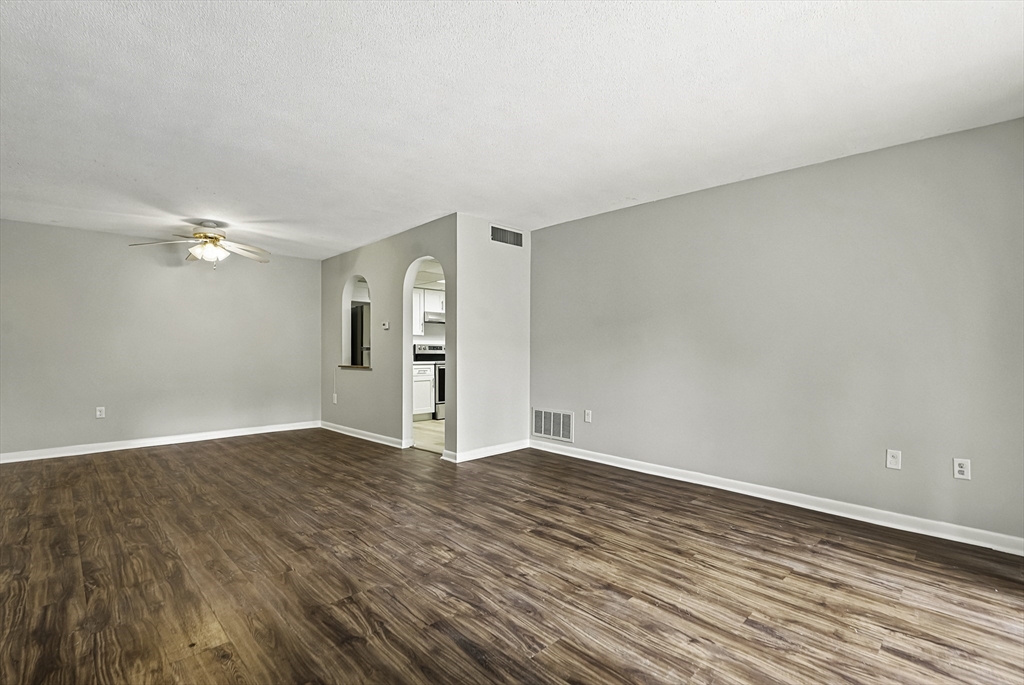 59 School St # B18 Property Photo 22