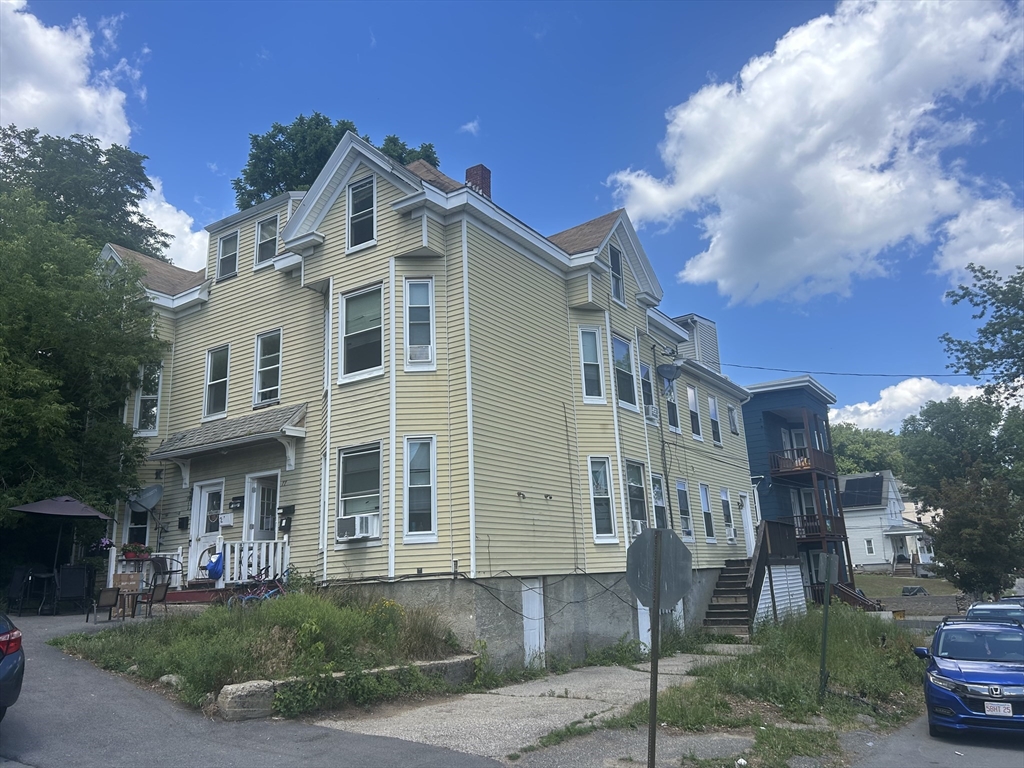 77-79 Beach St Property Photo 1