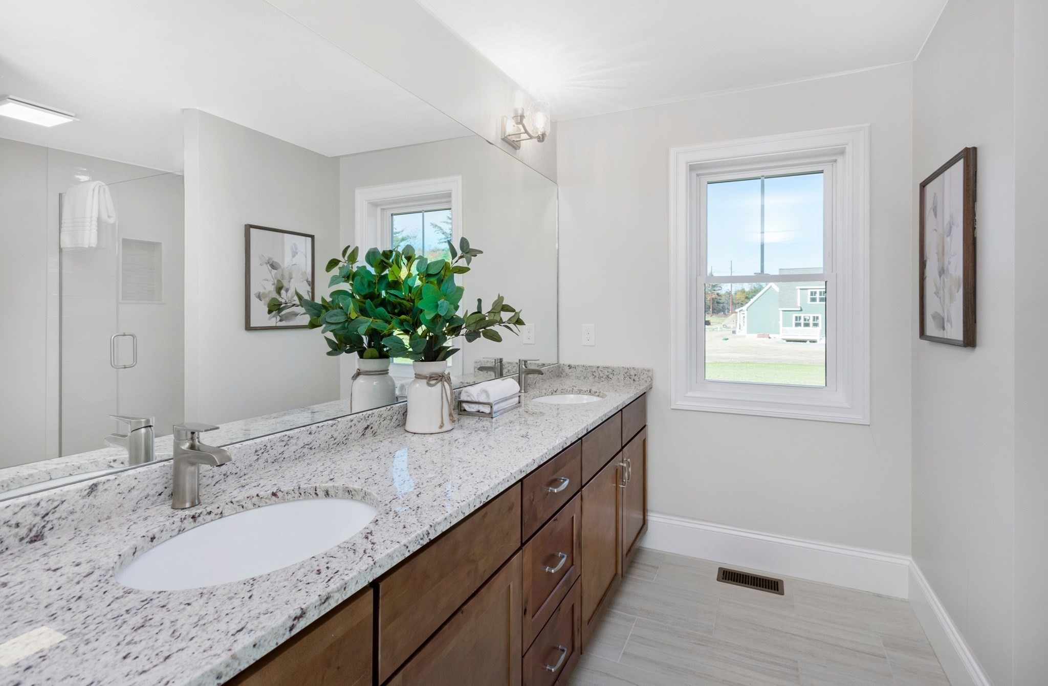 137 County Property Photo 14