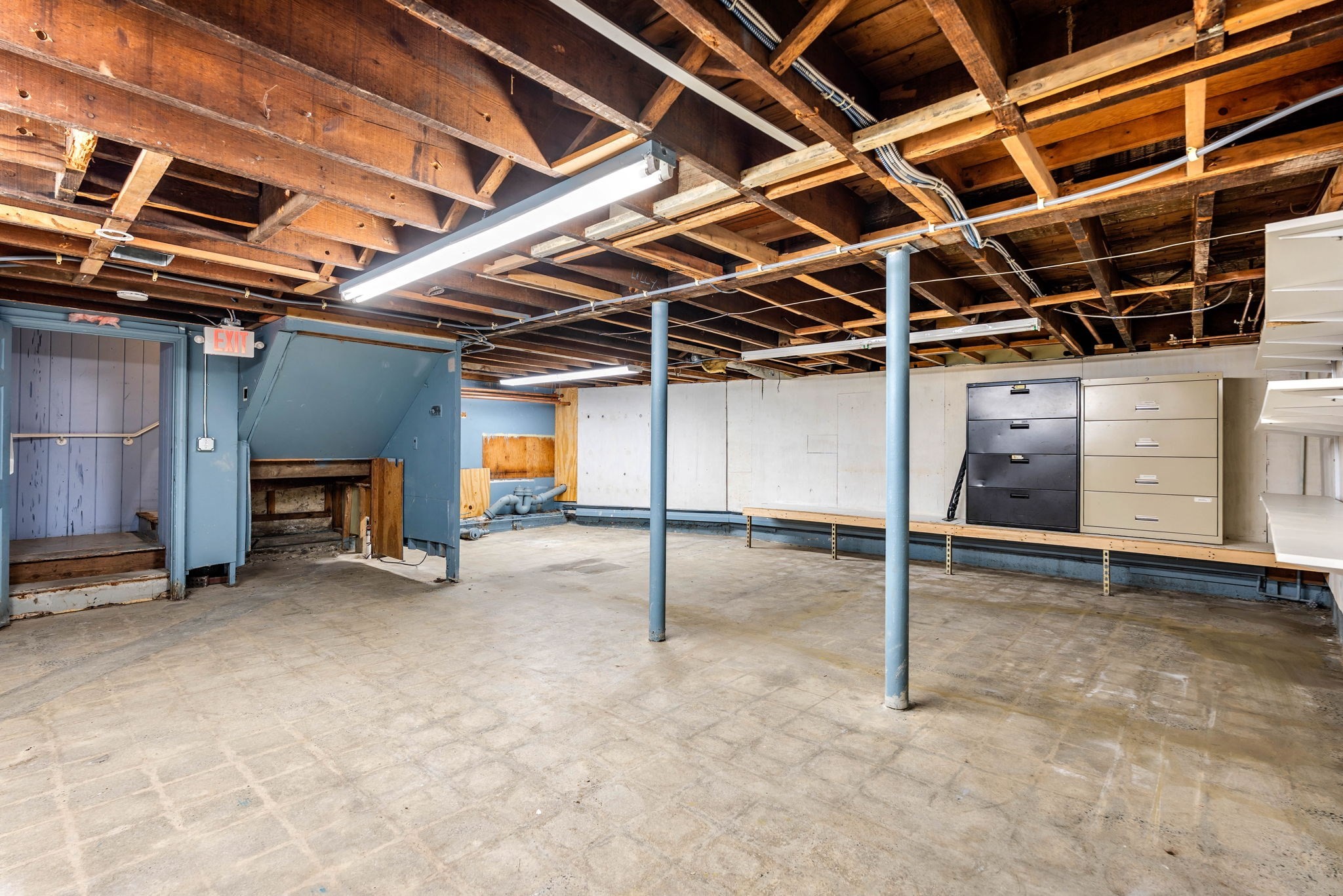 189 Loring Ave Property Photo 32
