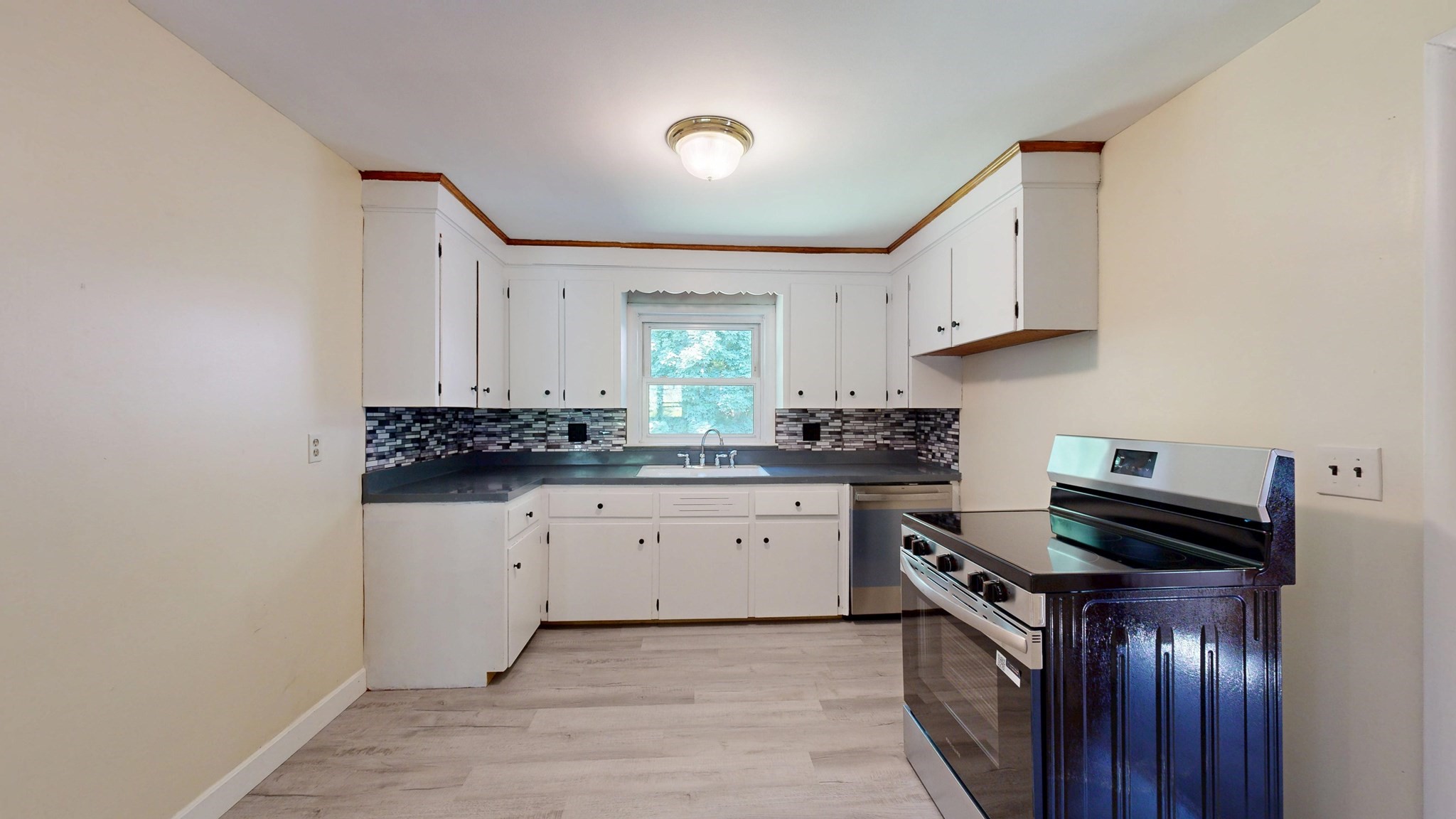 34 Keenan Street Property Photo 8