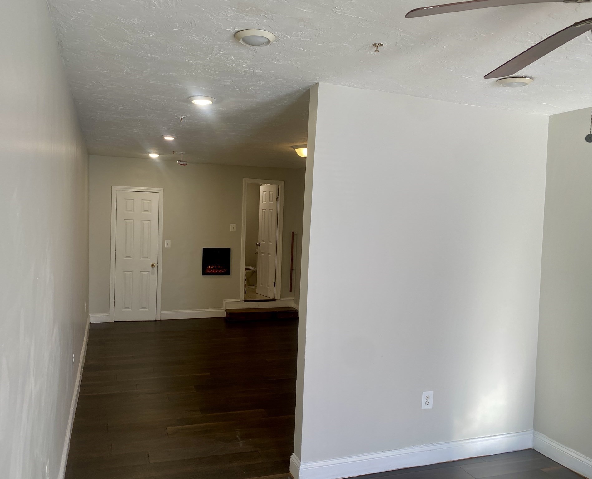 32 Hinckley Street # 1r Property Photo 7