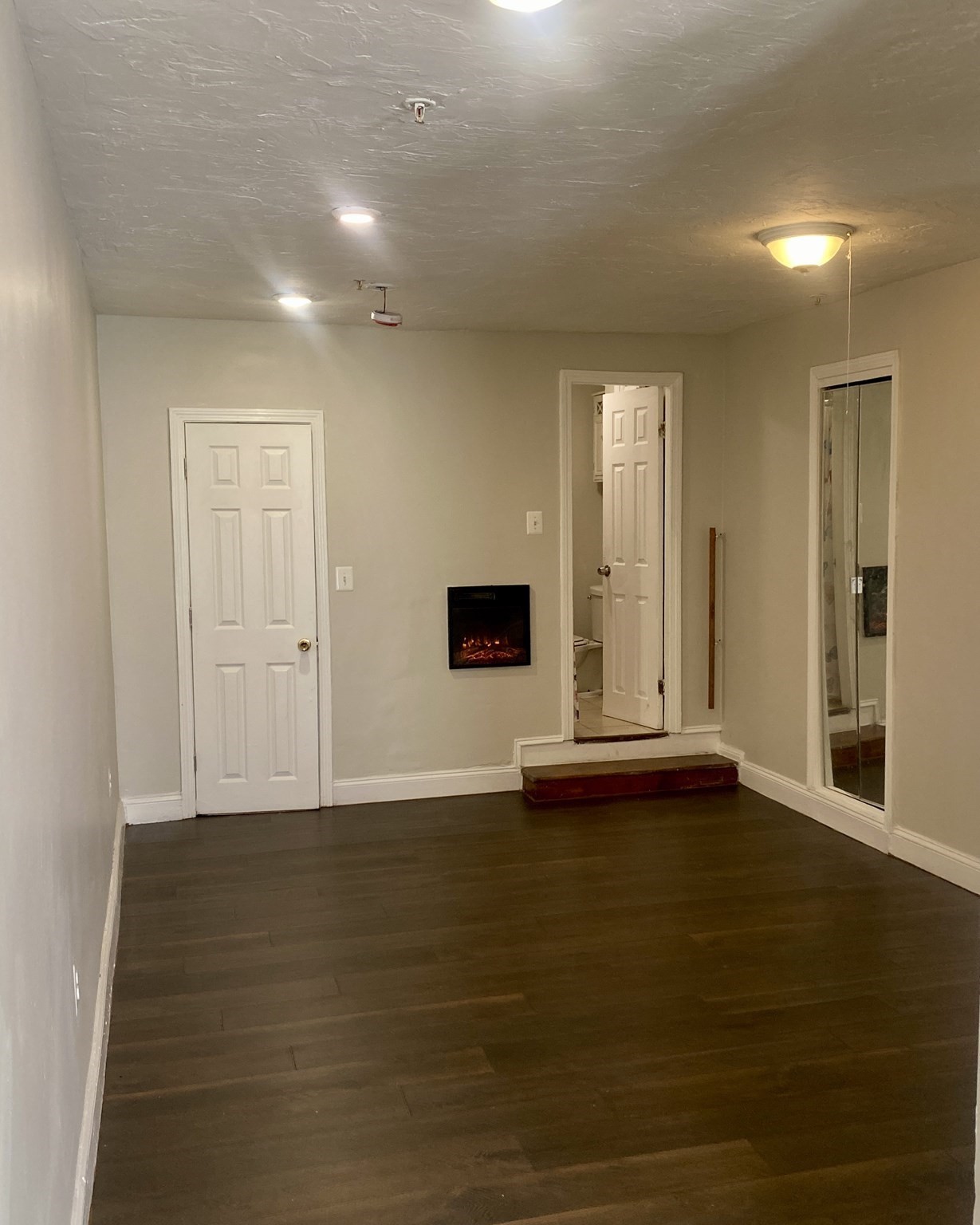 32 Hinckley Street # 1r Property Photo 8