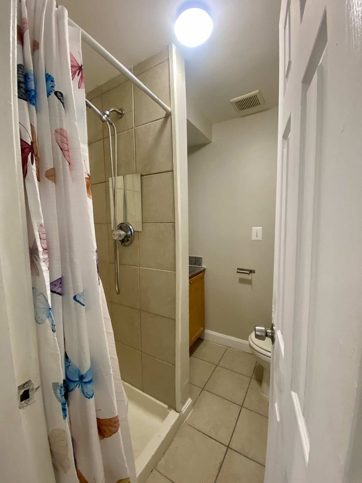 32 Hinckley Street # 1r Property Photo 10