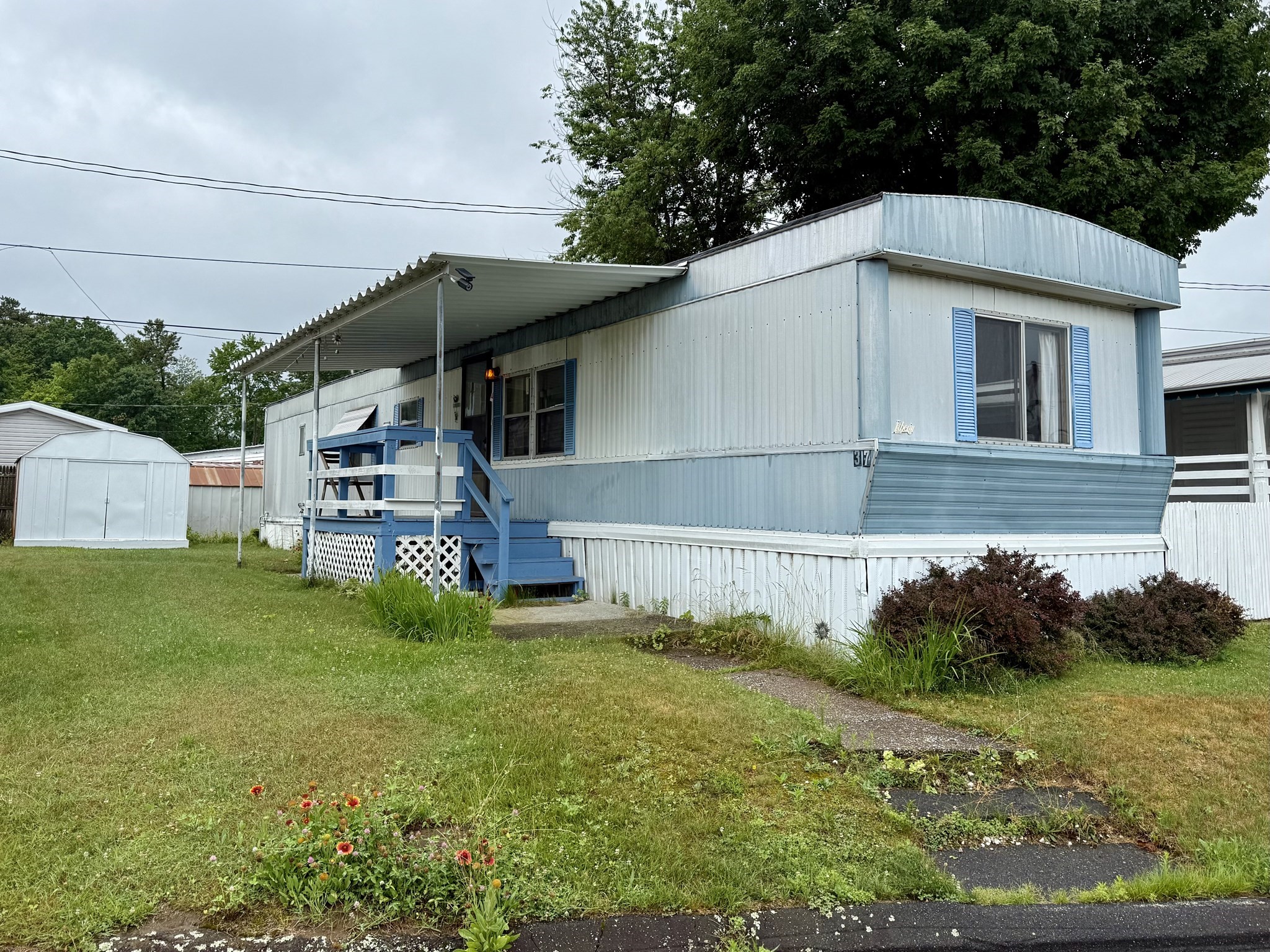 37 Klondike Ave Property Photo 1