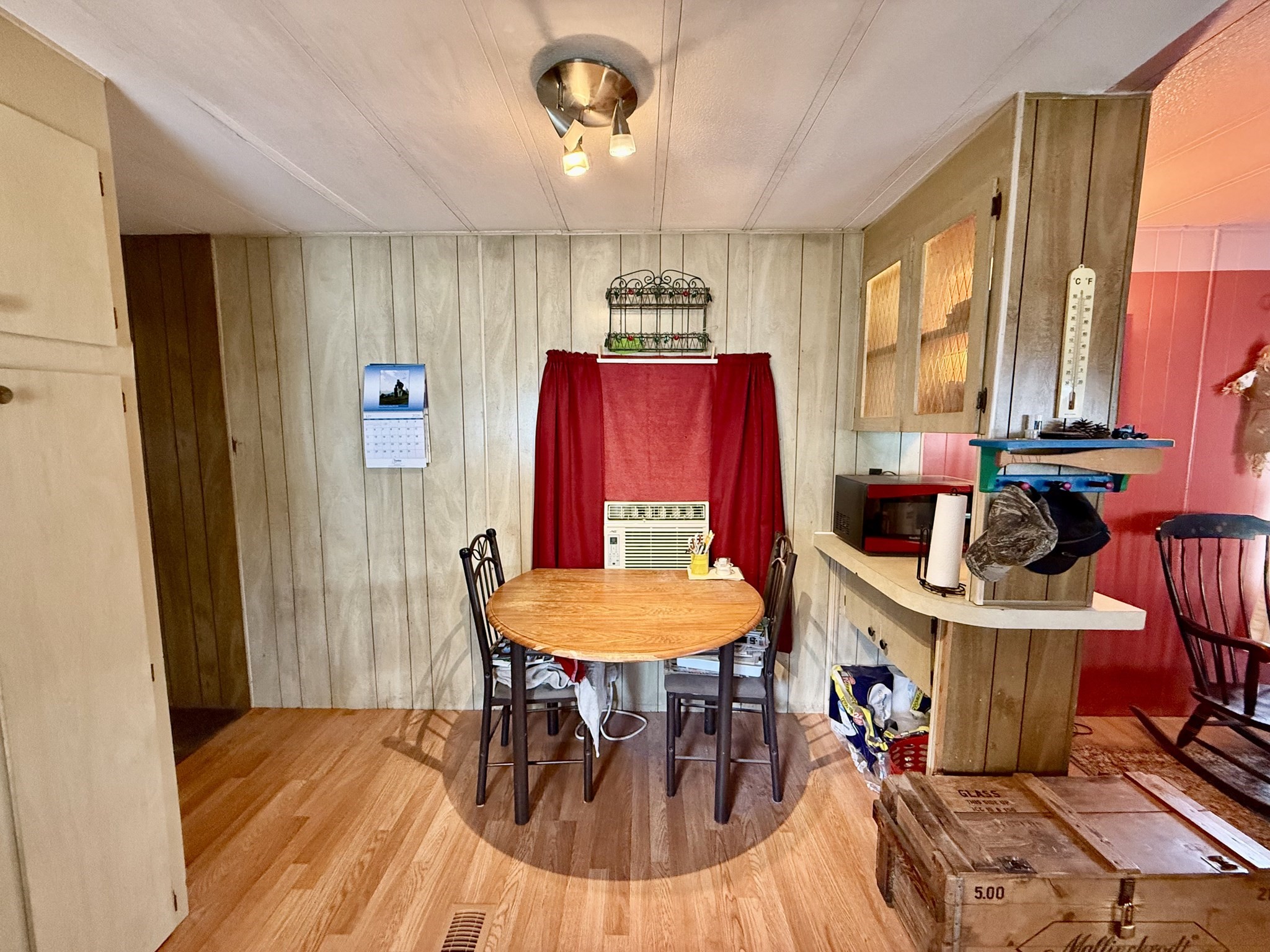 37 Klondike Ave Property Photo 12