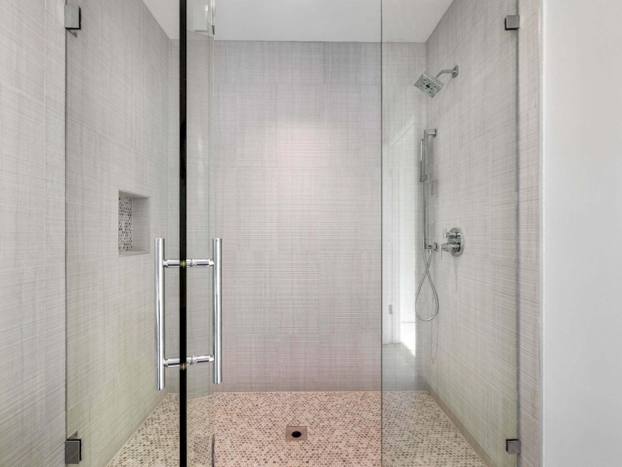 561 E Broadway # 561 Property Photo 24