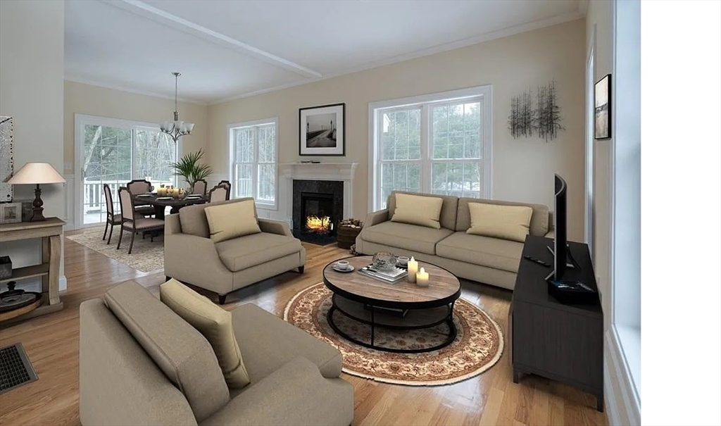 660 Mayflower Landing Property Photo 3
