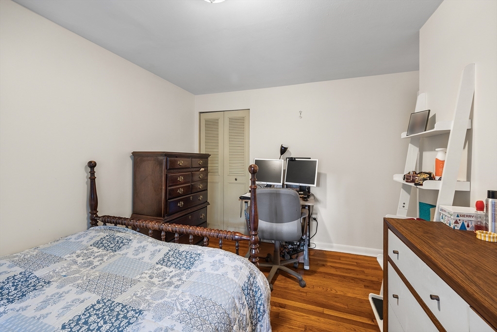 21 Hilton Ter Property Photo 14