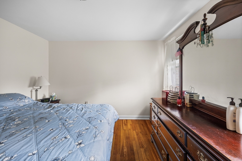 21 Hilton Ter Property Photo 17