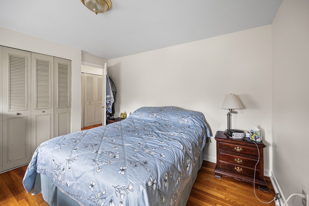 21 Hilton Ter Property Photo 18