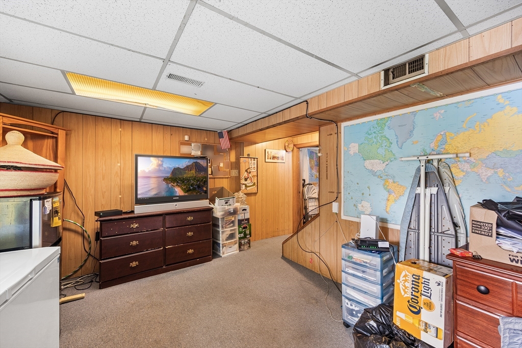 21 Hilton Ter Property Photo 26