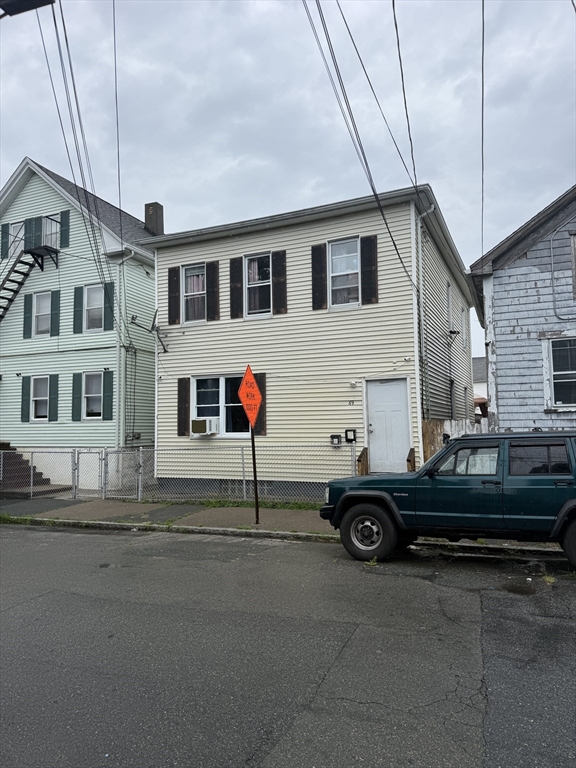 69 Delano St Property Photo 1