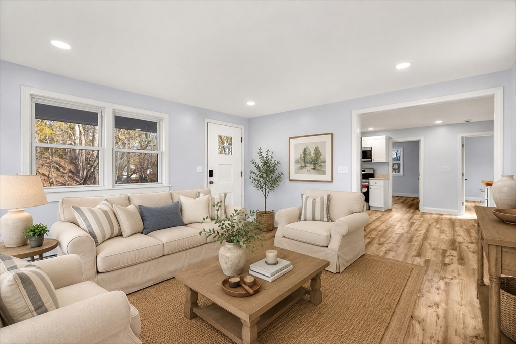 16 Jeanne Darc St Property Photo 3
