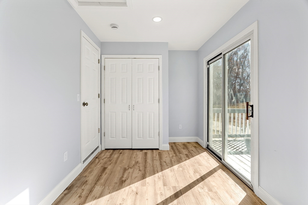 16 Jeanne Darc St Property Photo 21