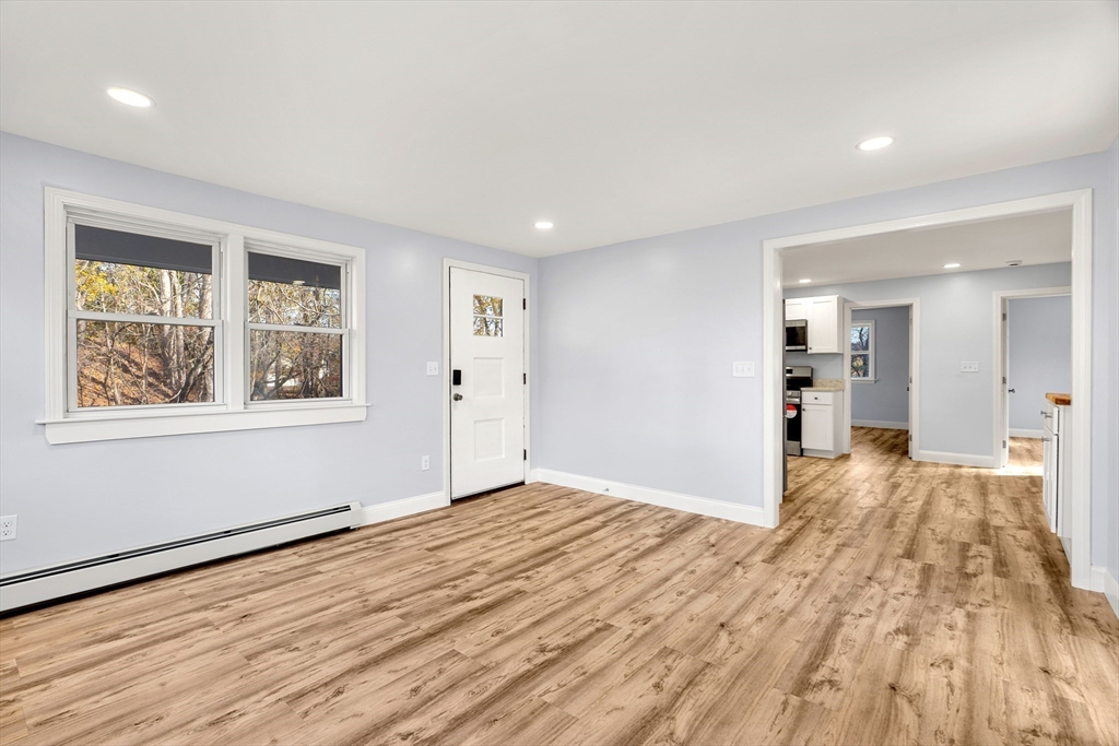 16 Jeanne Darc St Property Photo 33