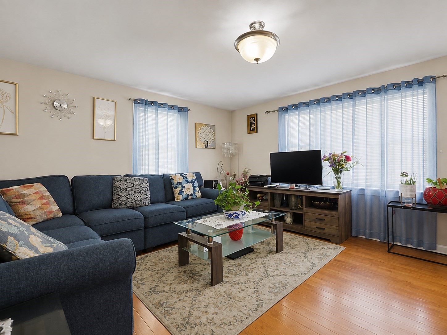 17 Bolton St Property Photo 4