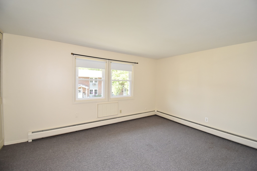 12 Manor Court # 12 Property Photo 16