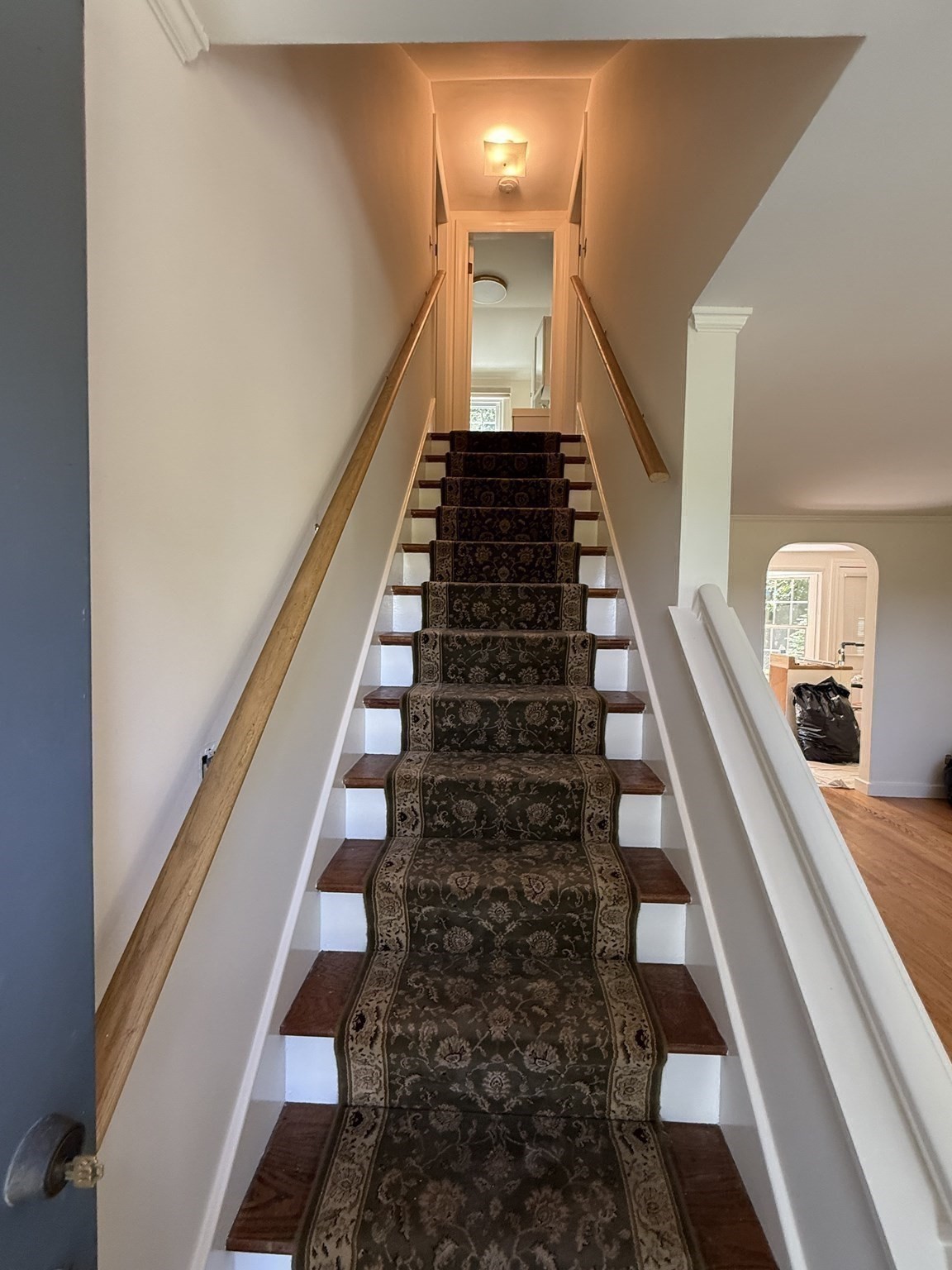 167 Glezen Ln Property Photo 8