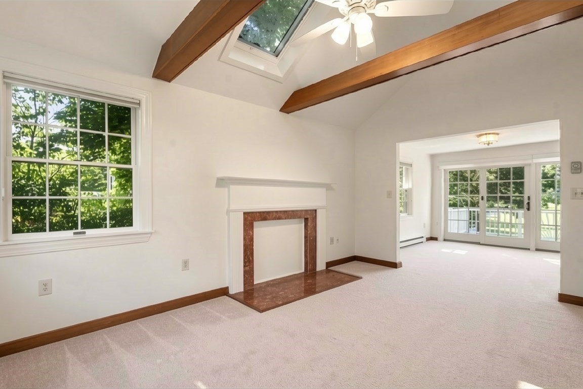 167 Glezen Ln Property Photo 20