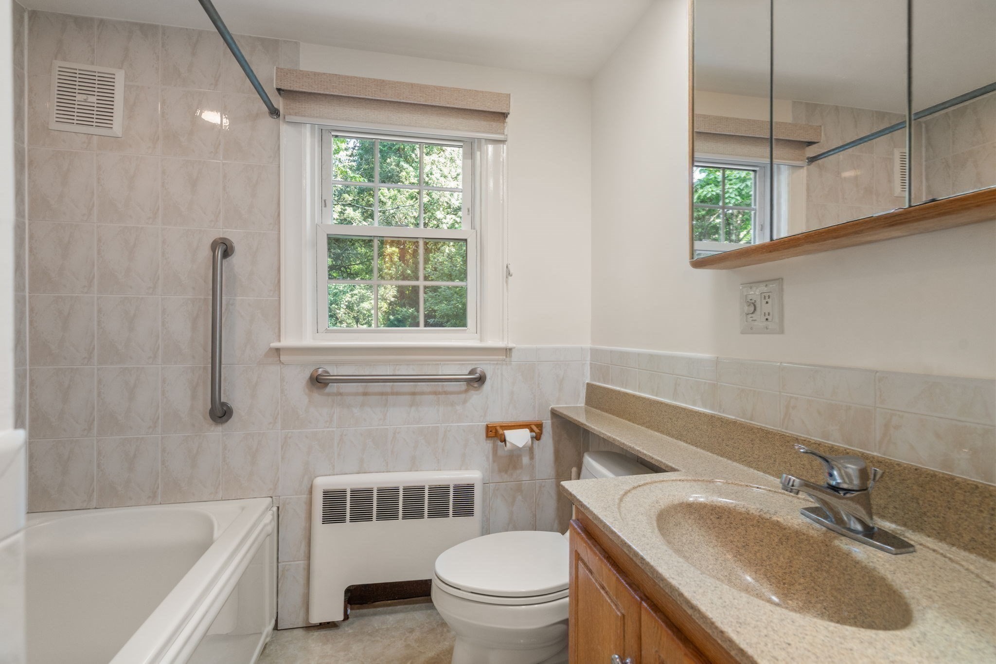 167 Glezen Ln Property Photo 25