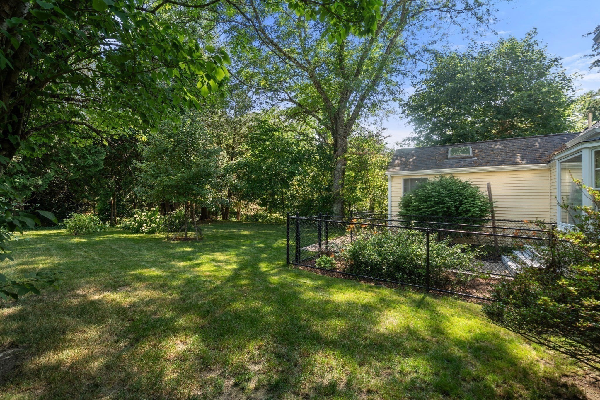 167 Glezen Ln Property Photo 34
