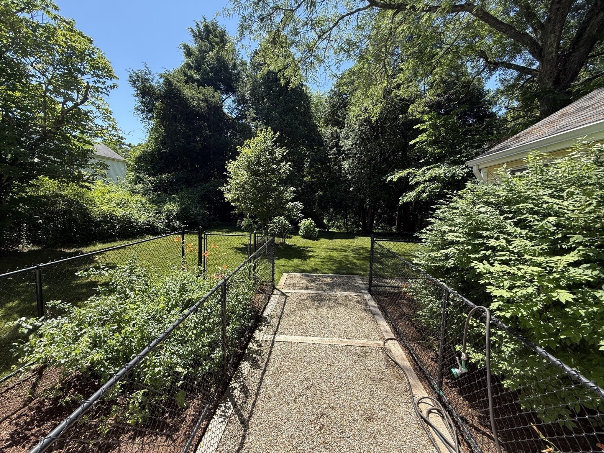 167 Glezen Ln Property Photo 35