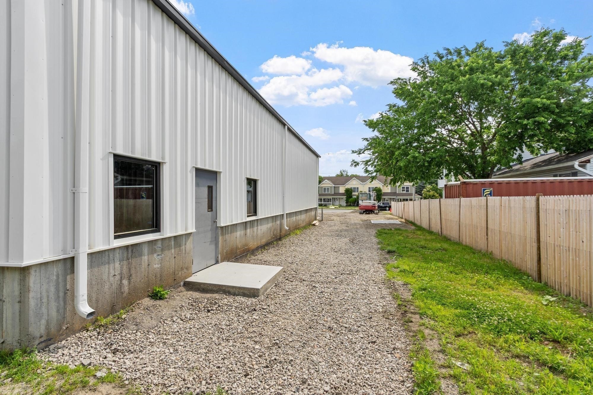 32 Greeley Street Property Photo 5