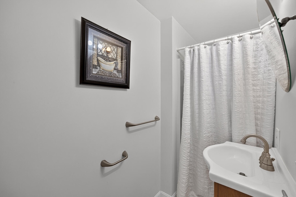 7 Sandy Hill Lane Unit A Property Photo 12