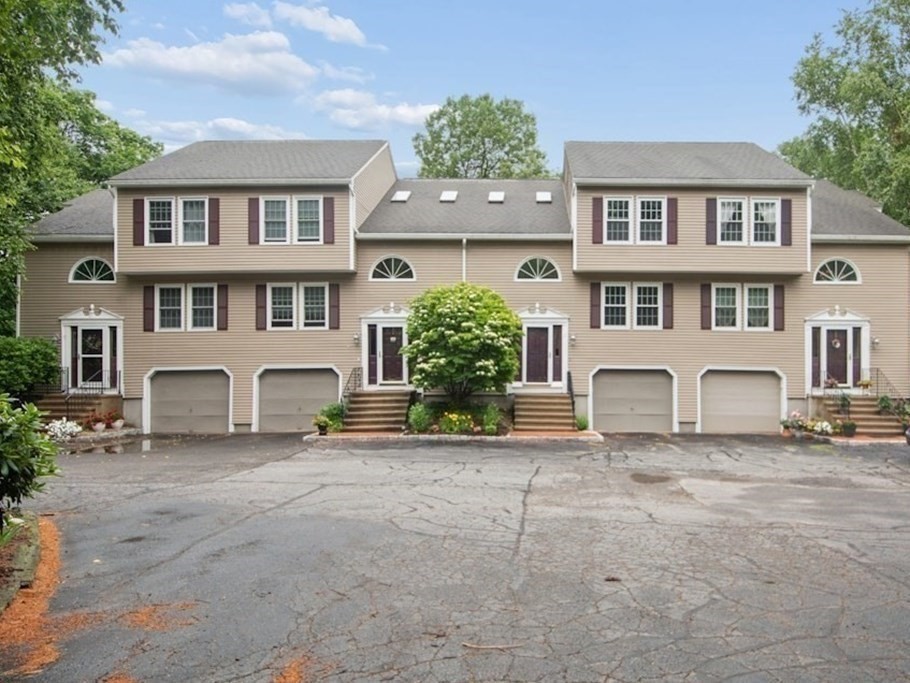4 Herbert Drive # B Property Photo 2