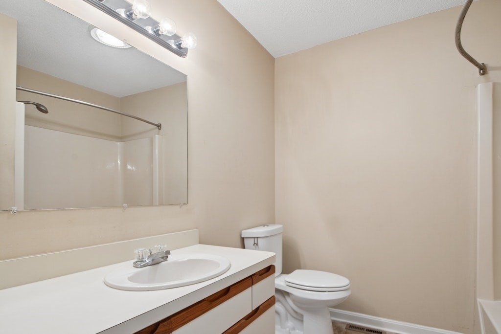 4 Herbert Drive # B Property Photo 21