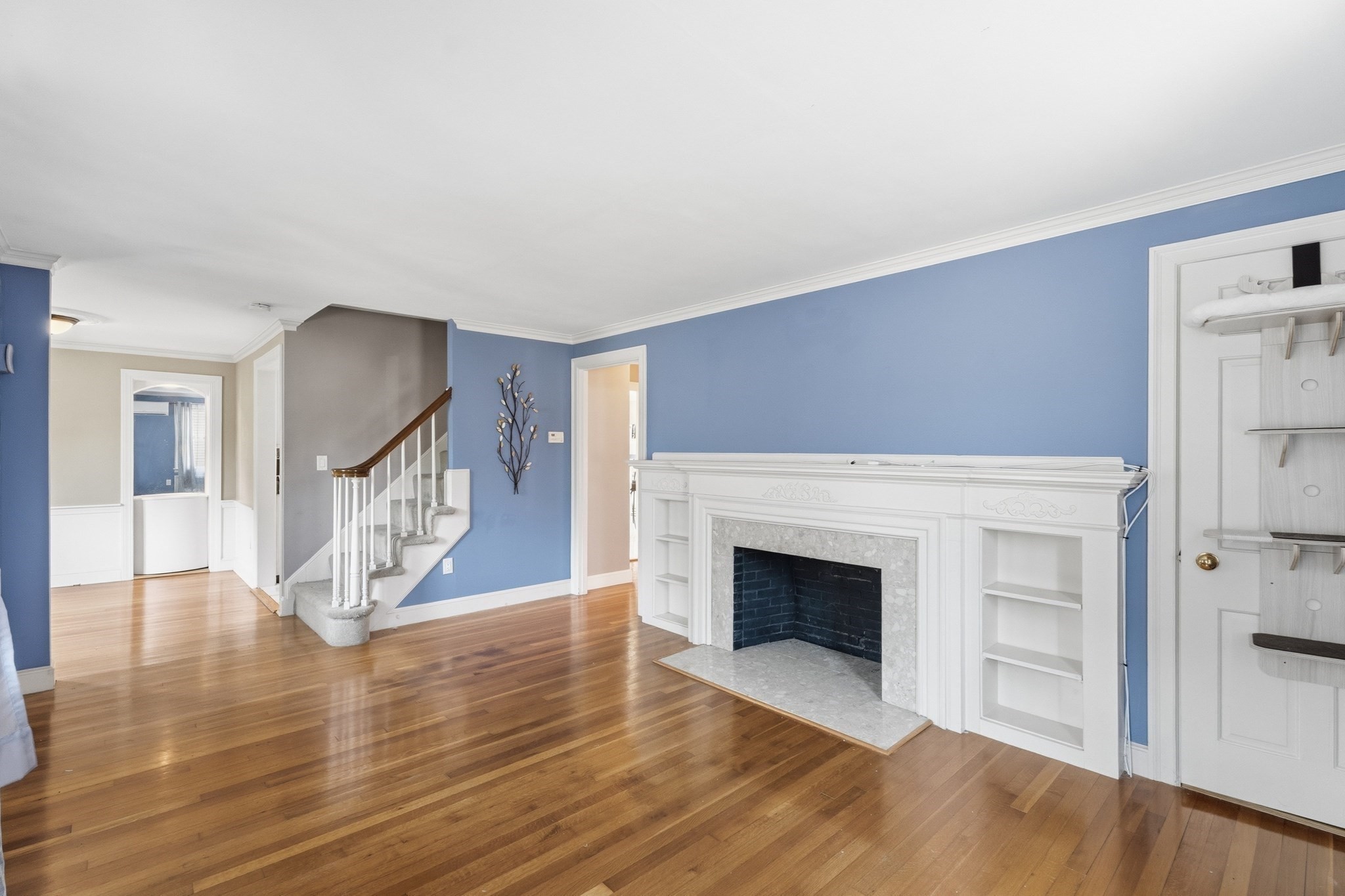 125 Jaffrey St Property Photo 7