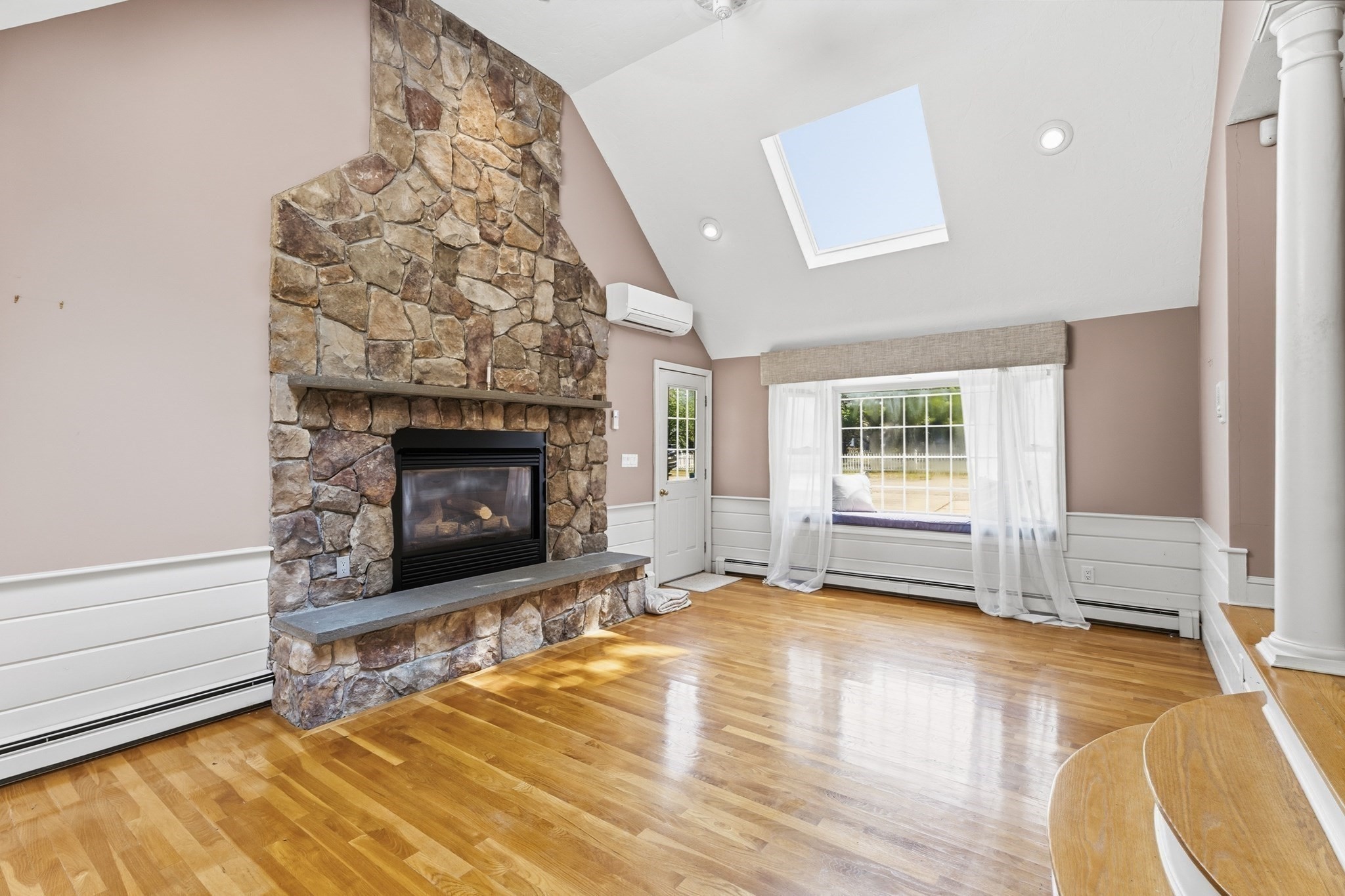 125 Jaffrey St Property Photo 13