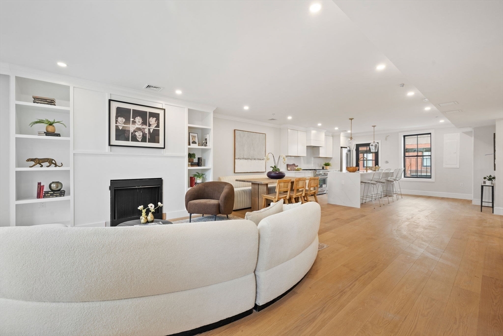 667 Tremont Ph Property Photo 7