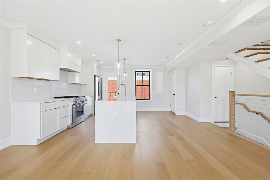 667 Tremont Ph Property Photo 10