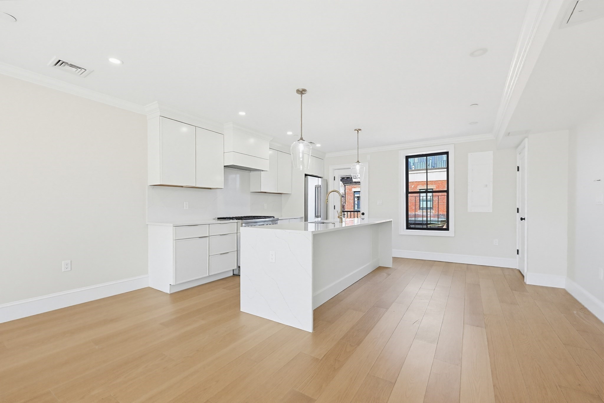 667 Tremont Ph Property Photo 15