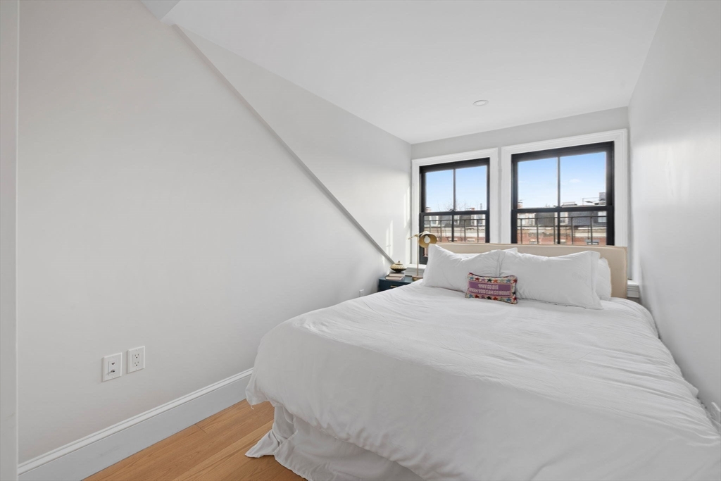 667 Tremont Ph Property Photo 30