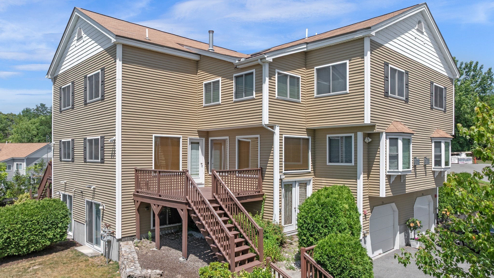 351 America Blvd # 351 Property Photo 1