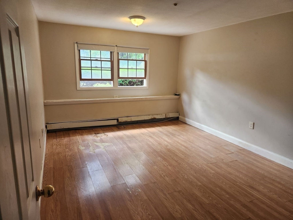 25 Farrwood Ave # 1 Property Photo 5
