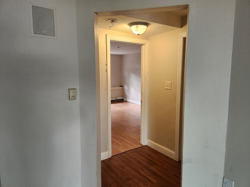 25 Farrwood Ave # 1 Property Photo 7