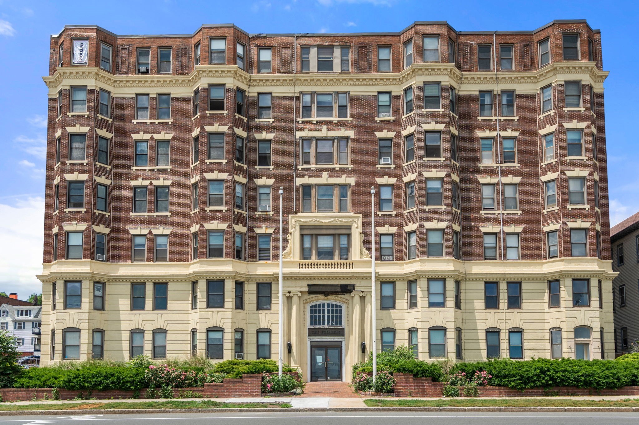285 Lynn Shore Dr # 402 Property Photo 18