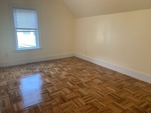 32 Harding Ave Property Photo 7
