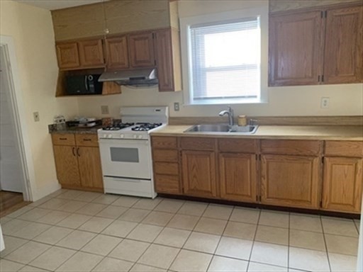 32 Harding Ave Property Photo 13