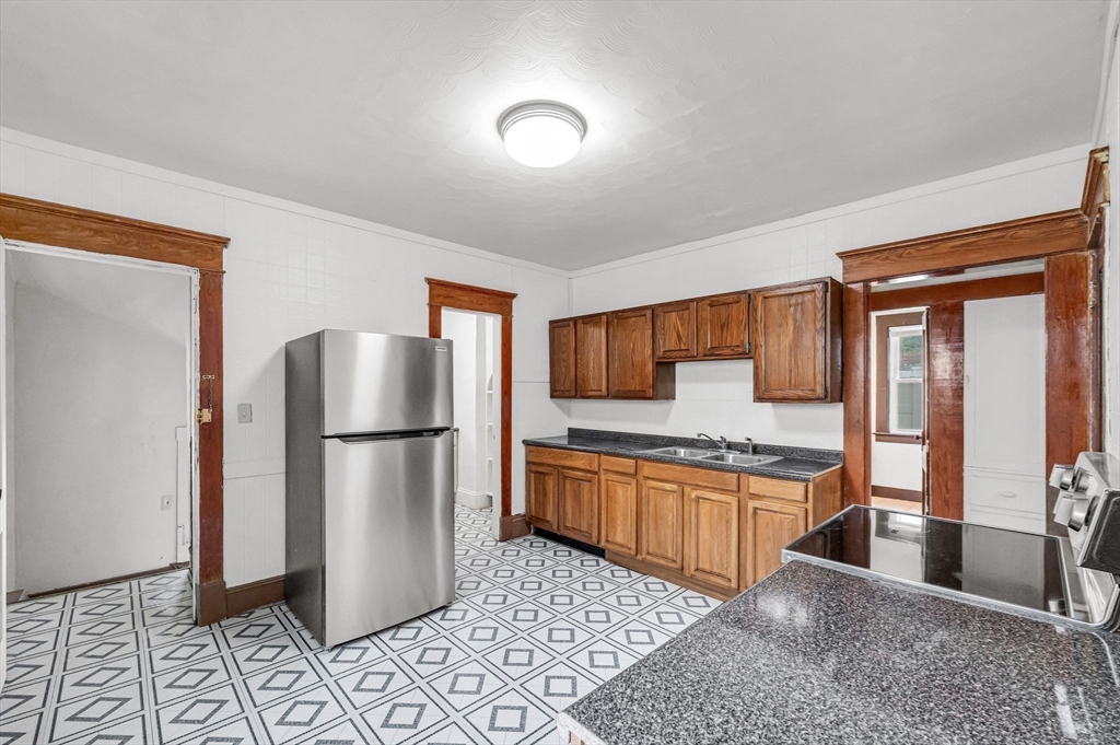 27 Appleton St # 1 Property Photo 10